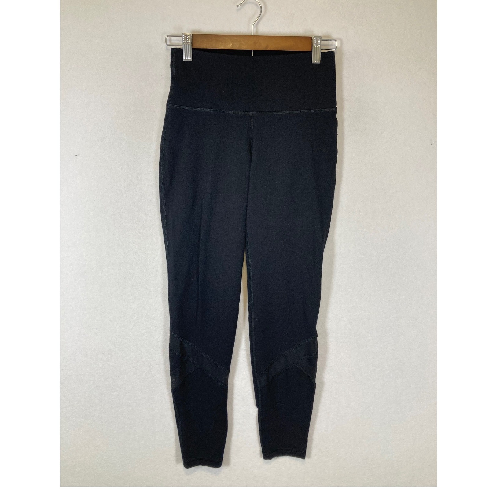 Athleisure Old Navy Active Women M Black Mesh Balance Go-Dry High Rise Leggings
